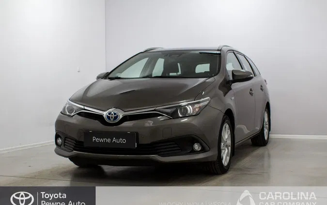 warszawa Toyota Auris cena 74900 przebieg: 76804, rok produkcji 2017 z Warszawa